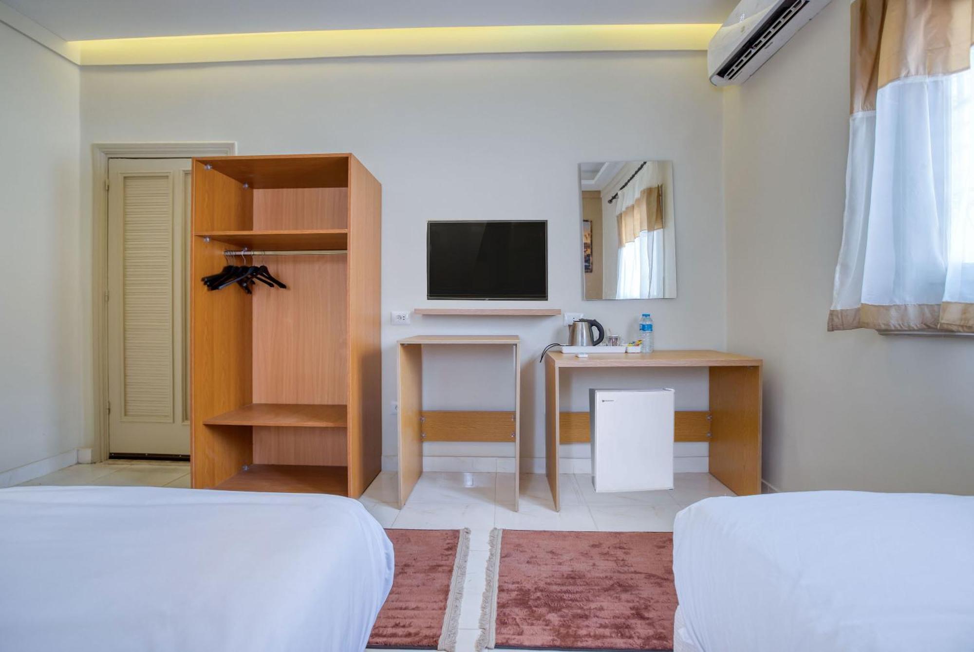 The Grand Pyramids View Hotel Kafret el-Gabal Rom bilde