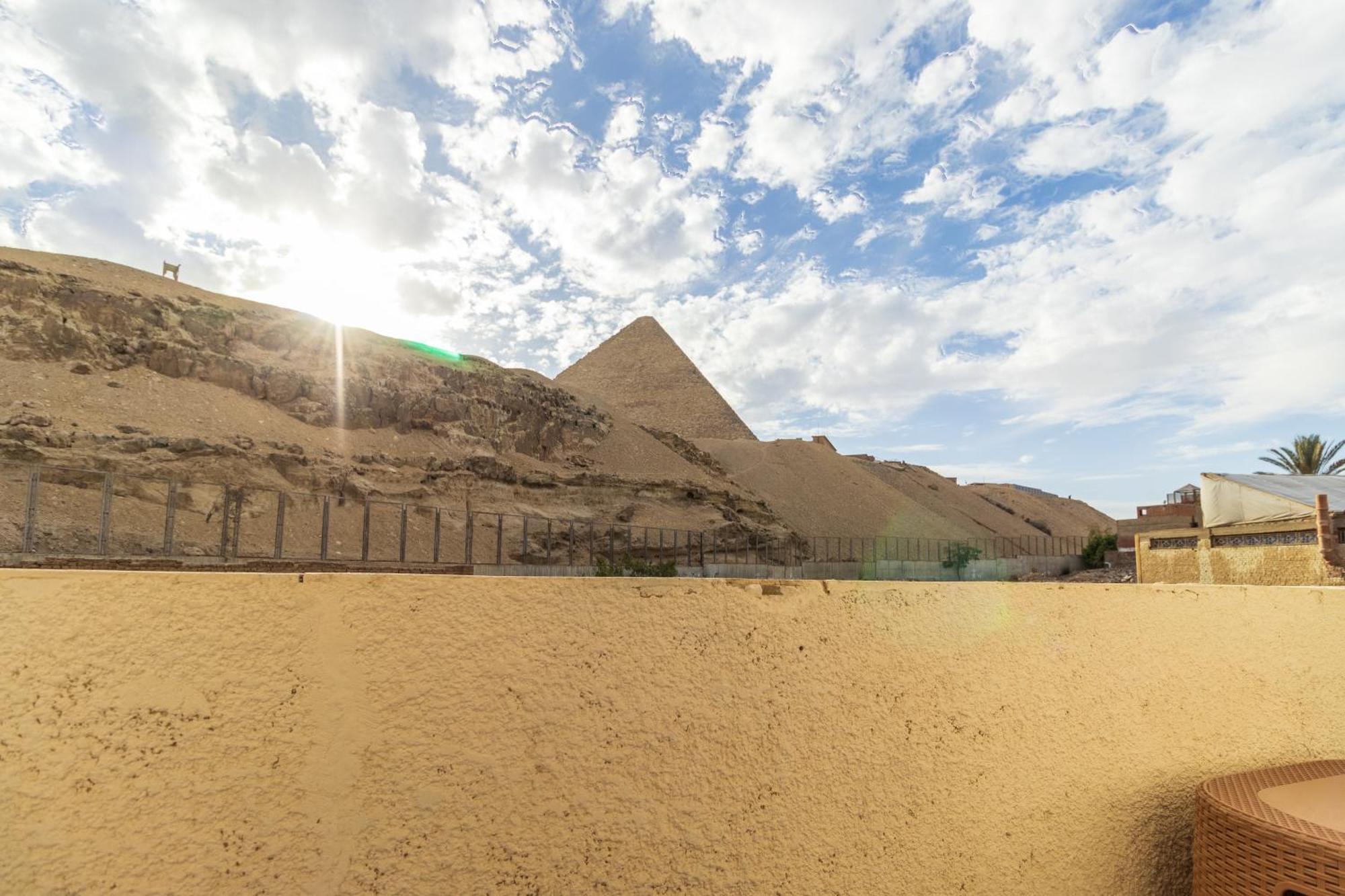 The Grand Pyramids View Hotel Kafret el-Gabal Rom bilde