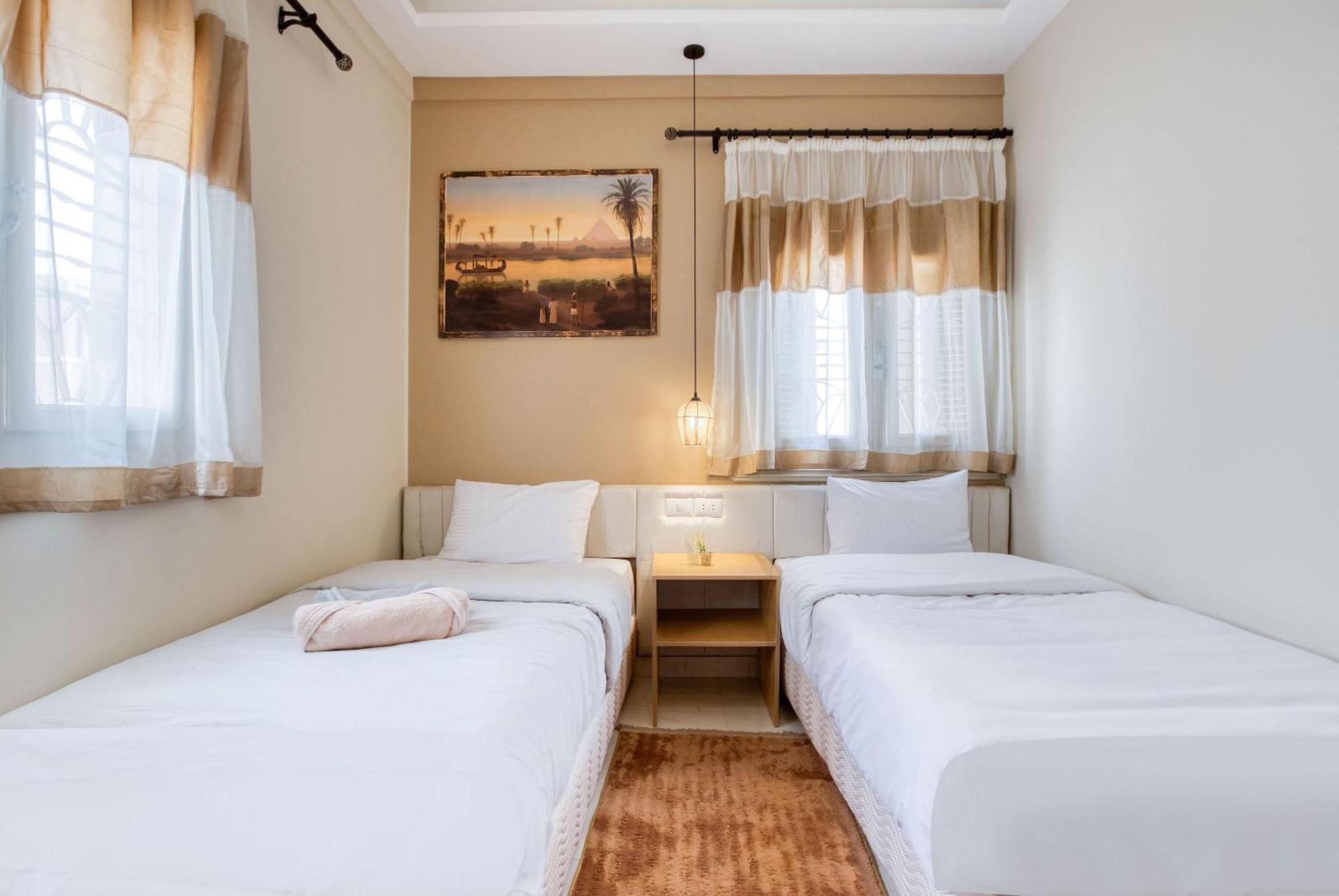 The Grand Pyramids View Hotel Kafret el-Gabal Rom bilde