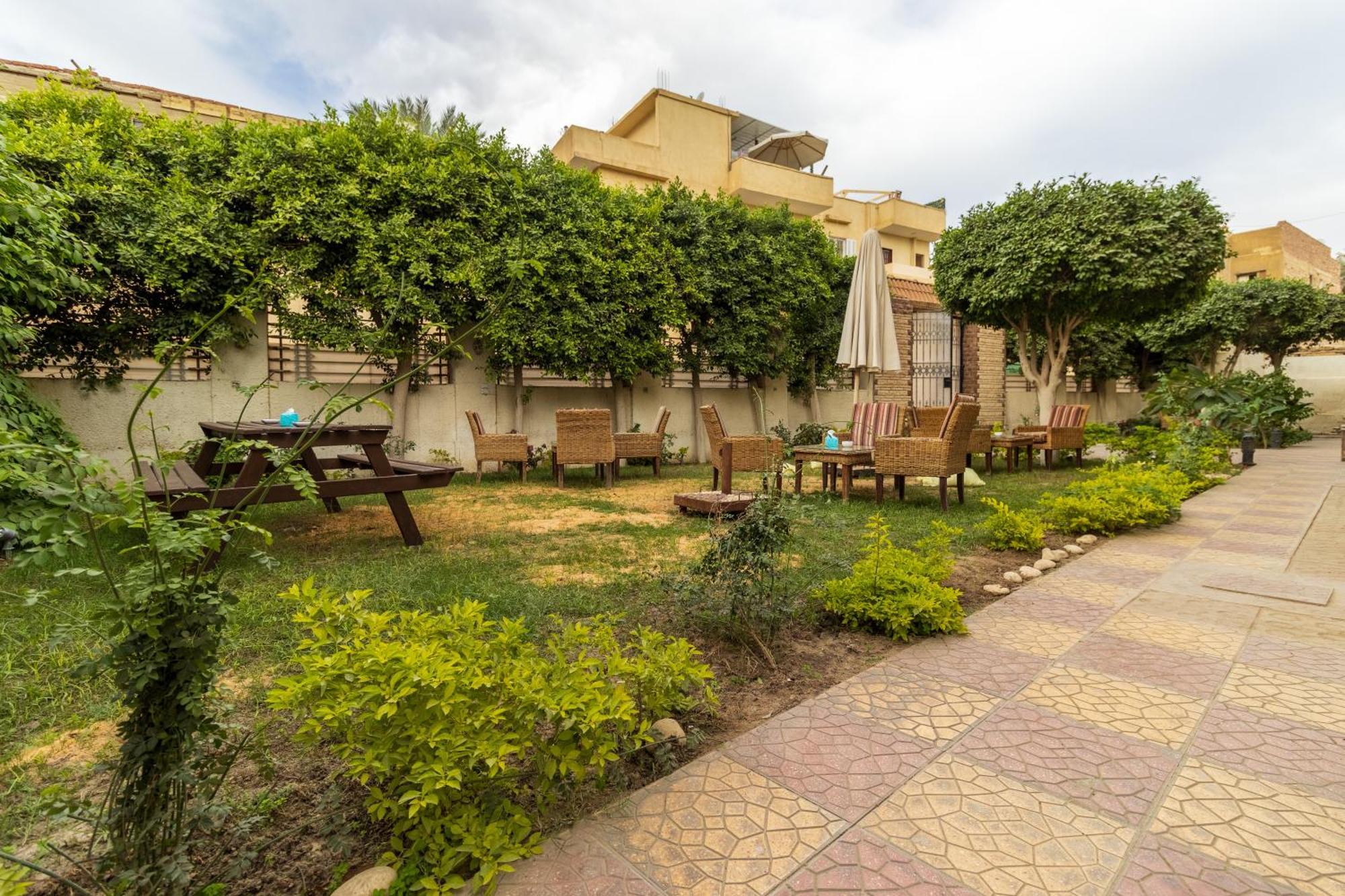 The Grand Pyramids View Hotel Kafret el-Gabal Eksteriør bilde